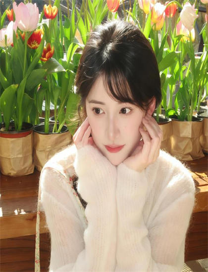 《分手后,我带前女友上热搜》：专业人士推荐与评分解读，演员访谈